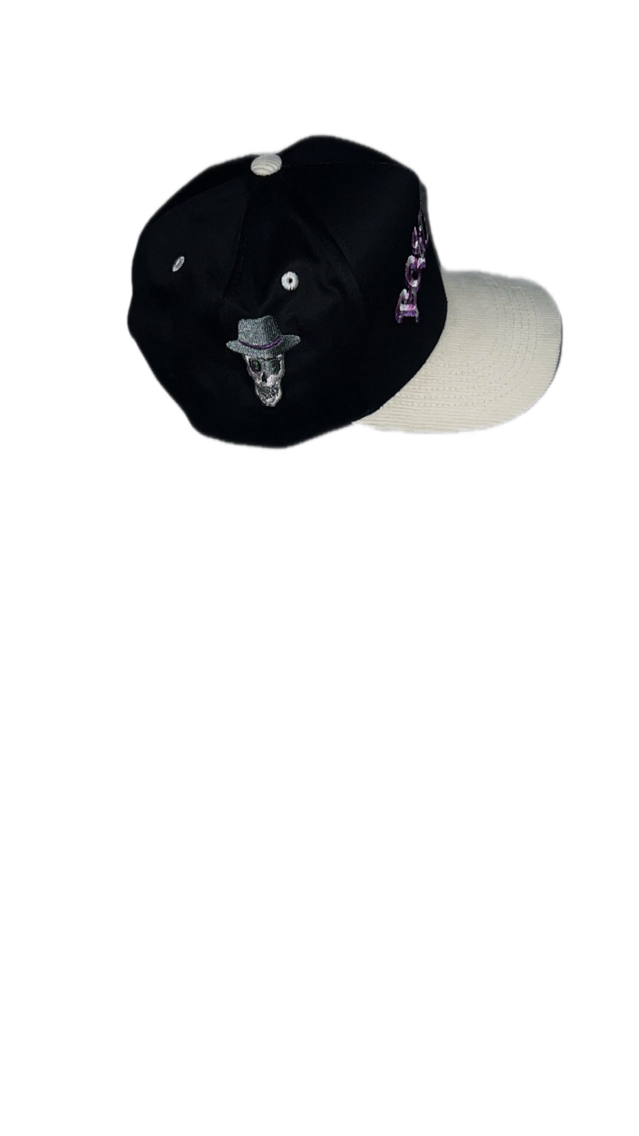 BoszVaibz cream & black